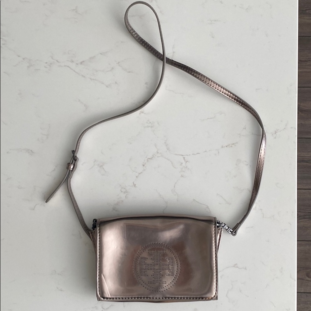 Tori Burch small crossbody gunmetal - Picture 1 of 3